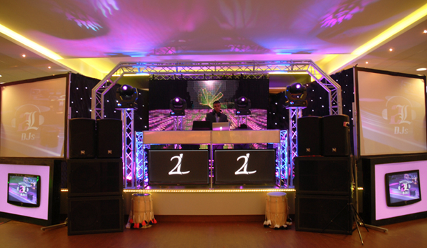 2L DJs at The Royal Banqueting Suite in Wolverhampton