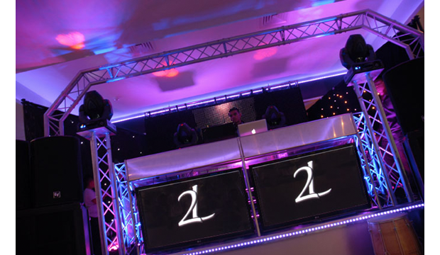 2L DJs with Mood Lighting